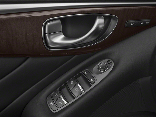2014 INFINITI Q50 Base