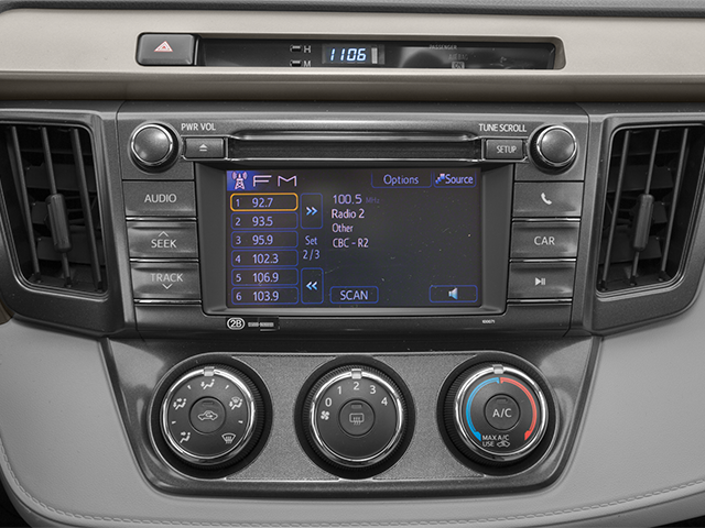 2014 Toyota RAV4 XLE photo 2