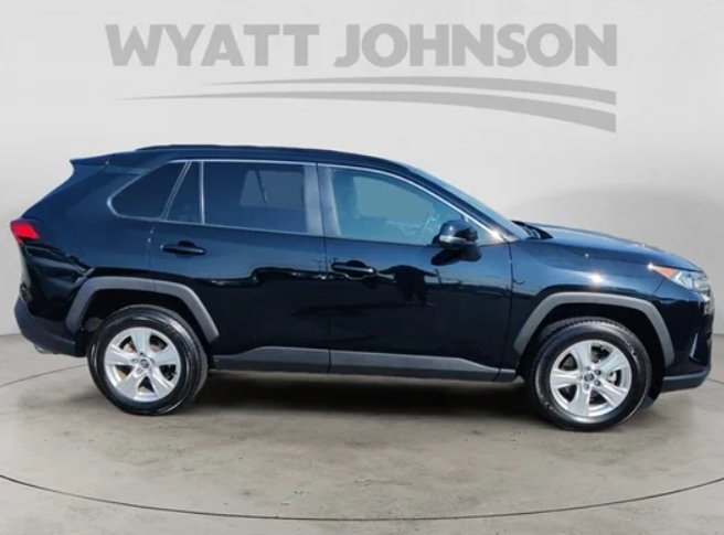 Used black 2020 Toyota RAV4