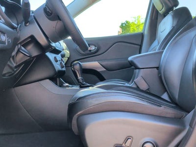 2022 Jeep Cherokee Latitude Lux