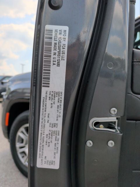 2024 Jeep Wagoneer L Base