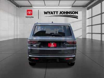 2024 Jeep Wagoneer L Base
