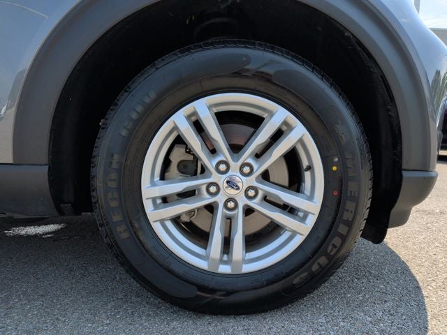 2023 Ford Explorer Base