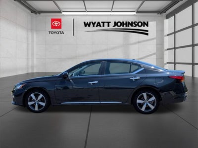 2021 Nissan Altima 2.5 SV