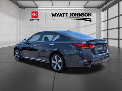 2021 Nissan Altima 2.5 SV