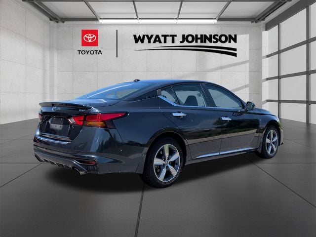2021 Nissan Altima 2.5 SV