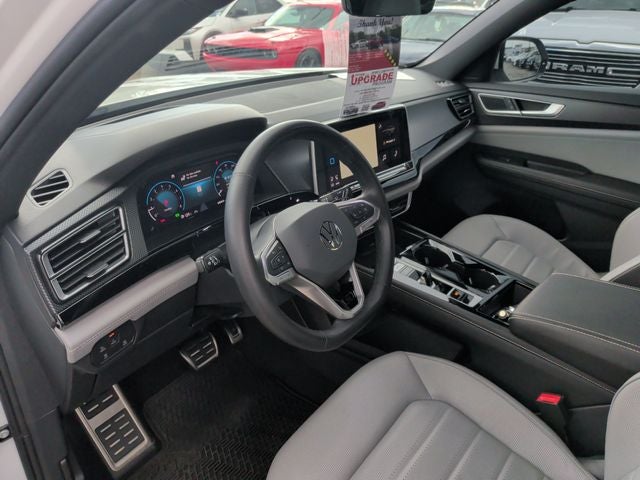 2024 Volkswagen Atlas Cross Sport 2.0T SEL R-Line