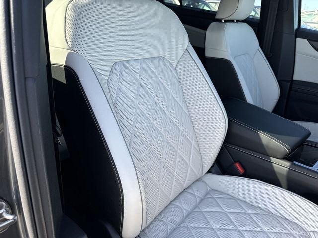 2024 Volkswagen Atlas Cross Sport 2.0T SEL Premium R-Line