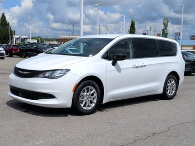 2024 Chrysler Voyager LX