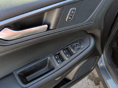 2020 Ford Edge SE