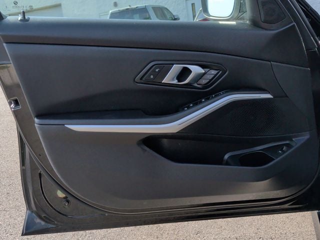 2025 BMW 3 Series 330i