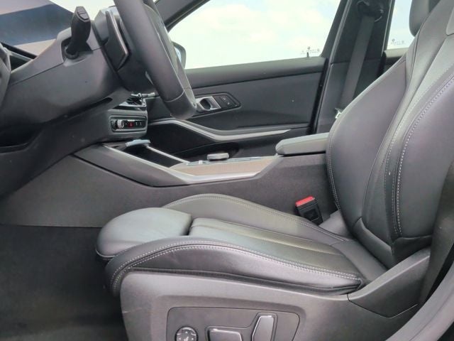 2025 BMW 3 Series 330i xDrive