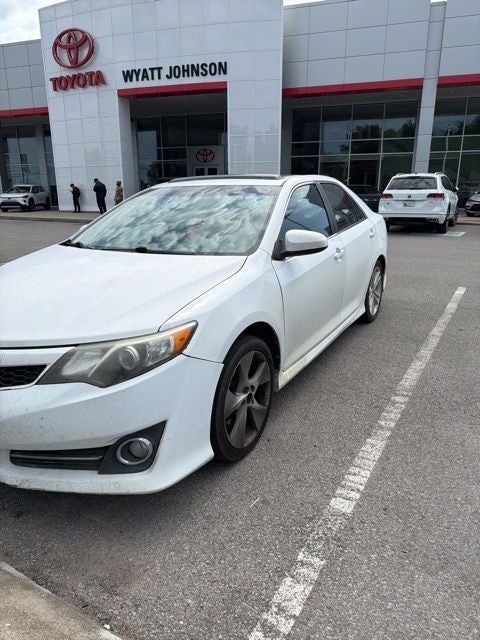 2012 Toyota Camry's photo