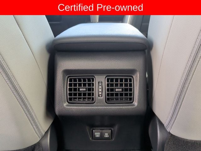 2025 Toyota Camry SE - Photo 26