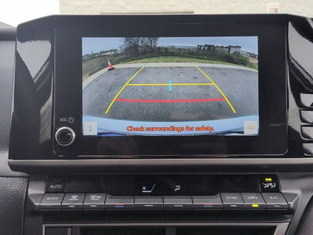 2025 Toyota Camry LE - Photo 17