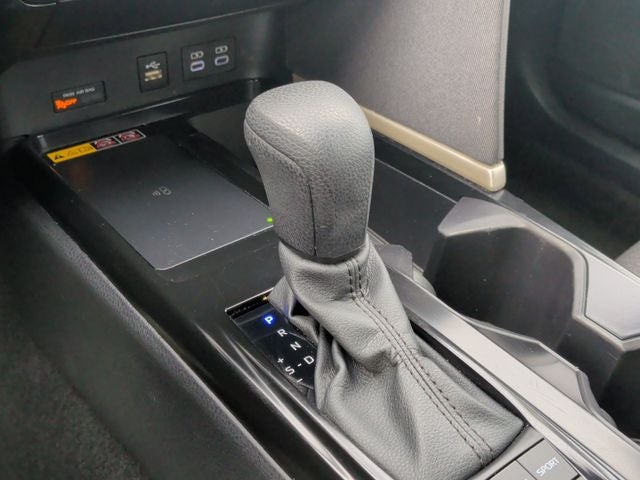 2025 Toyota Camry LE - Photo 22