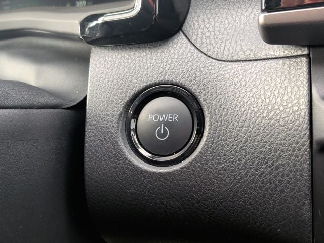 2025 Toyota Camry LE - Photo 23