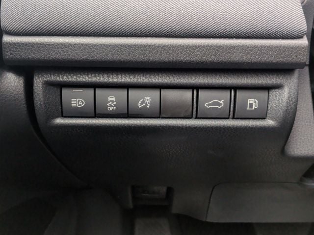 2025 Toyota Camry LE - Photo 24