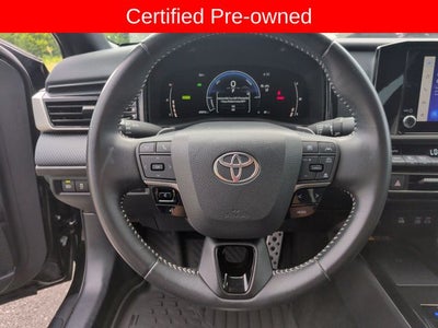 2025 Toyota Camry SE