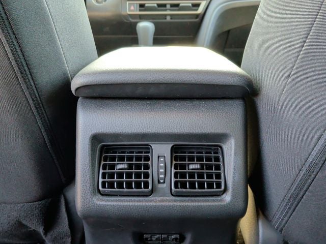 2025 Toyota Camry LE - Photo 25