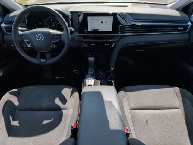 2025 Toyota Camry LE - Photo 26