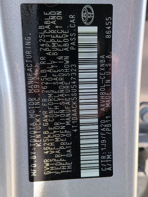 2025 Toyota Camry LE - Photo 28