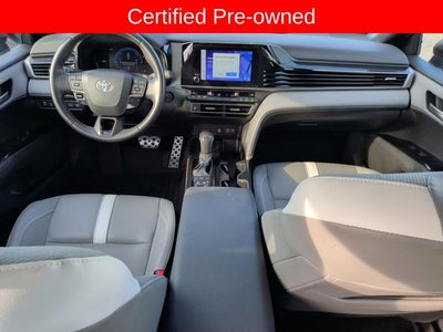 2025 Toyota Camry SE