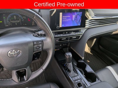 2025 Toyota Camry SE