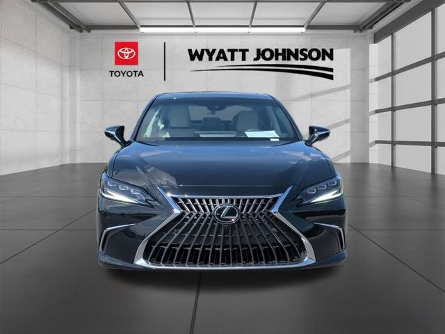 2024 Lexus ES 300h Ultra Luxury