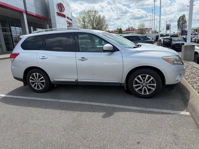 2014 Nissan Pathfinder SL