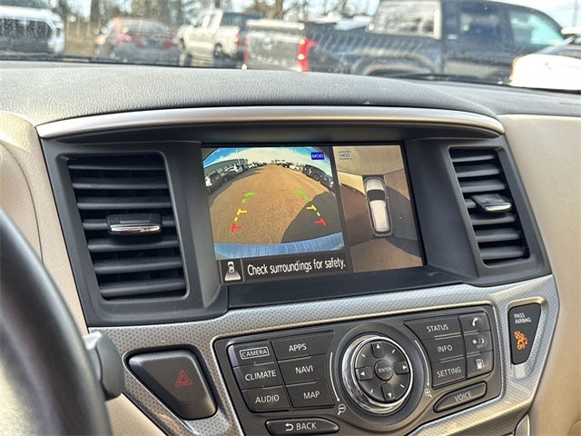 2020 Nissan Pathfinder SL