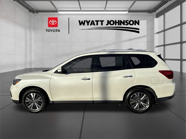 2020 Nissan Pathfinder SL