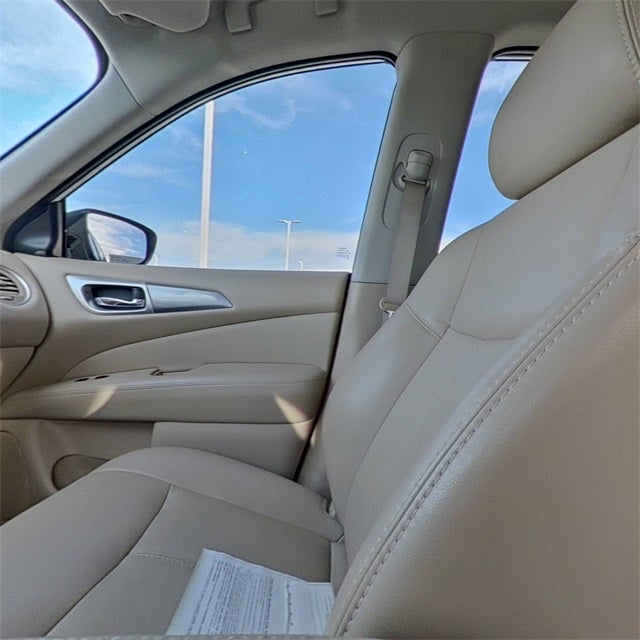 2020 Nissan Pathfinder SL