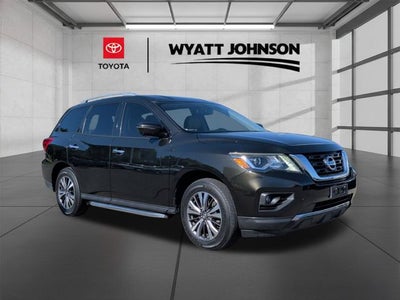 2017 Nissan Pathfinder SL