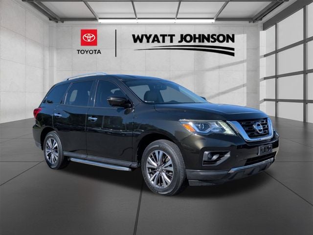 2017 Nissan Pathfinder SL