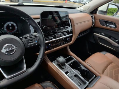 2024 Nissan Pathfinder Platinum