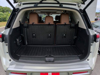 2024 Nissan Pathfinder Platinum