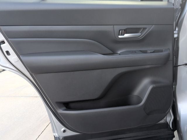 2025 Toyota Grand Highlander LE