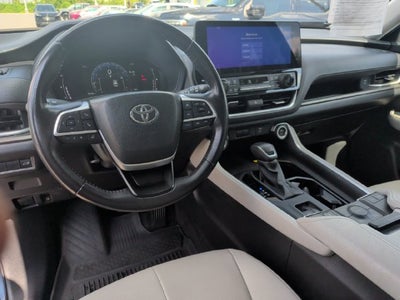 2024 Toyota Grand Highlander XLE