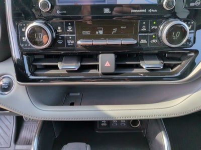 2022 Toyota Highlander Limited