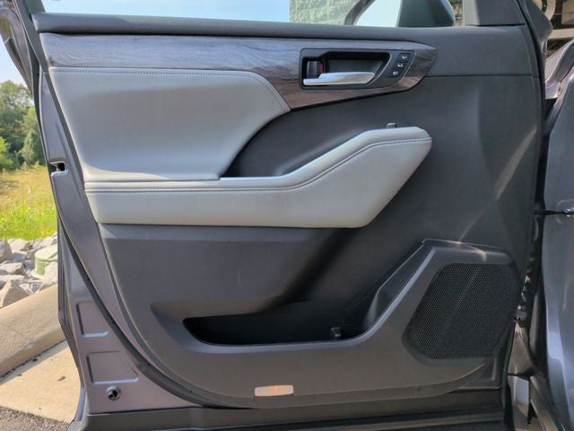 2022 Toyota Highlander Limited