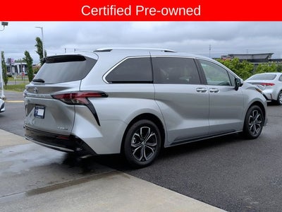 2025 Toyota Sienna Platinum 7 Passenger