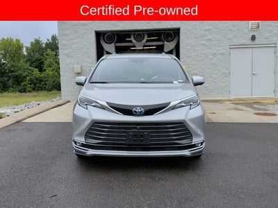 2025 Toyota Sienna Platinum 7 Passenger