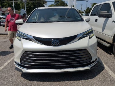 2021 Toyota Sienna Platinum 7 Passenger