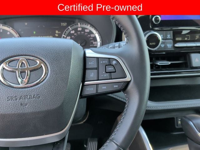 2025 Toyota Highlander LE