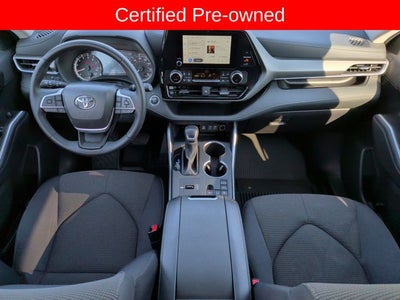 2025 Toyota Highlander LE