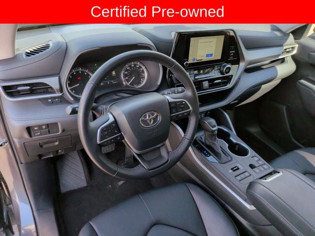 2025 Toyota Highlander XLE