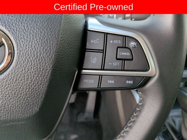2025 Toyota Highlander XLE
