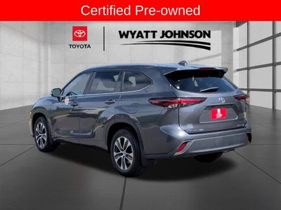 2025 Toyota Highlander XLE