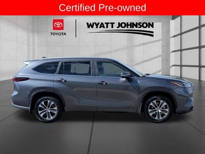 2025 Toyota Highlander XLE